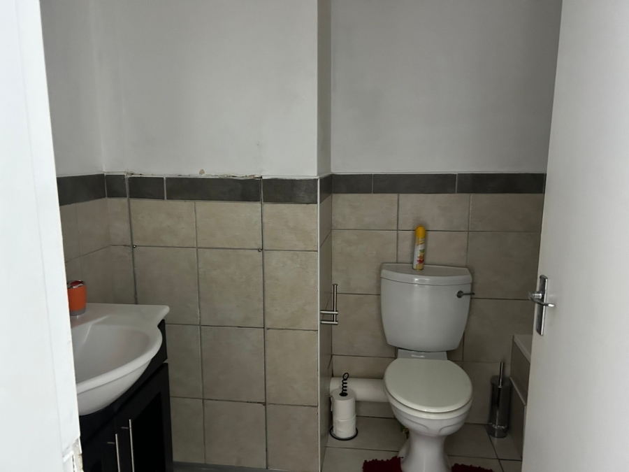 3 Bedroom Property for Sale in Beacon Bay North Eastern Cape